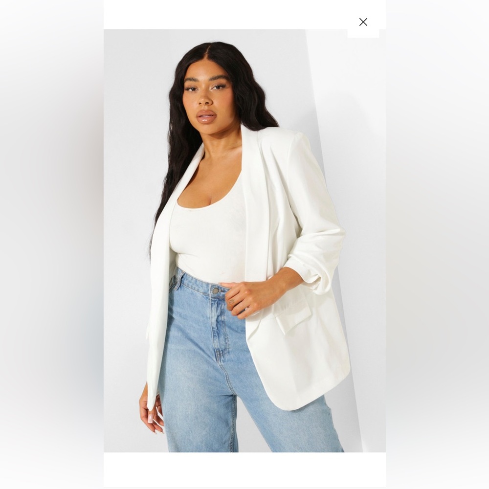 Boohoo  STRETCH WOVEN RUCHED SLEEVE BLAZER